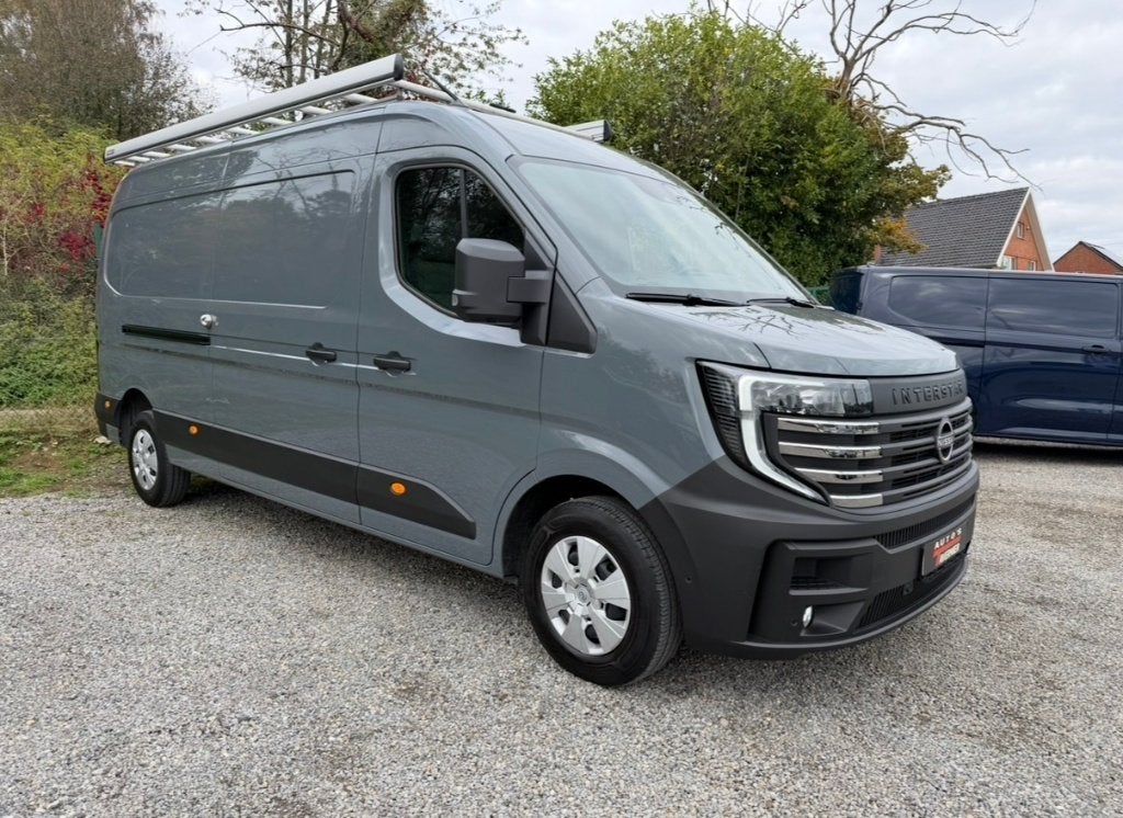 Nissan Interstar 2.0 //L3 H2// 170 Pk//Automaat //Camera, Auto's, Dealer onderhouden, Stof, 2500 kg, Verwarmde buitenspiegels