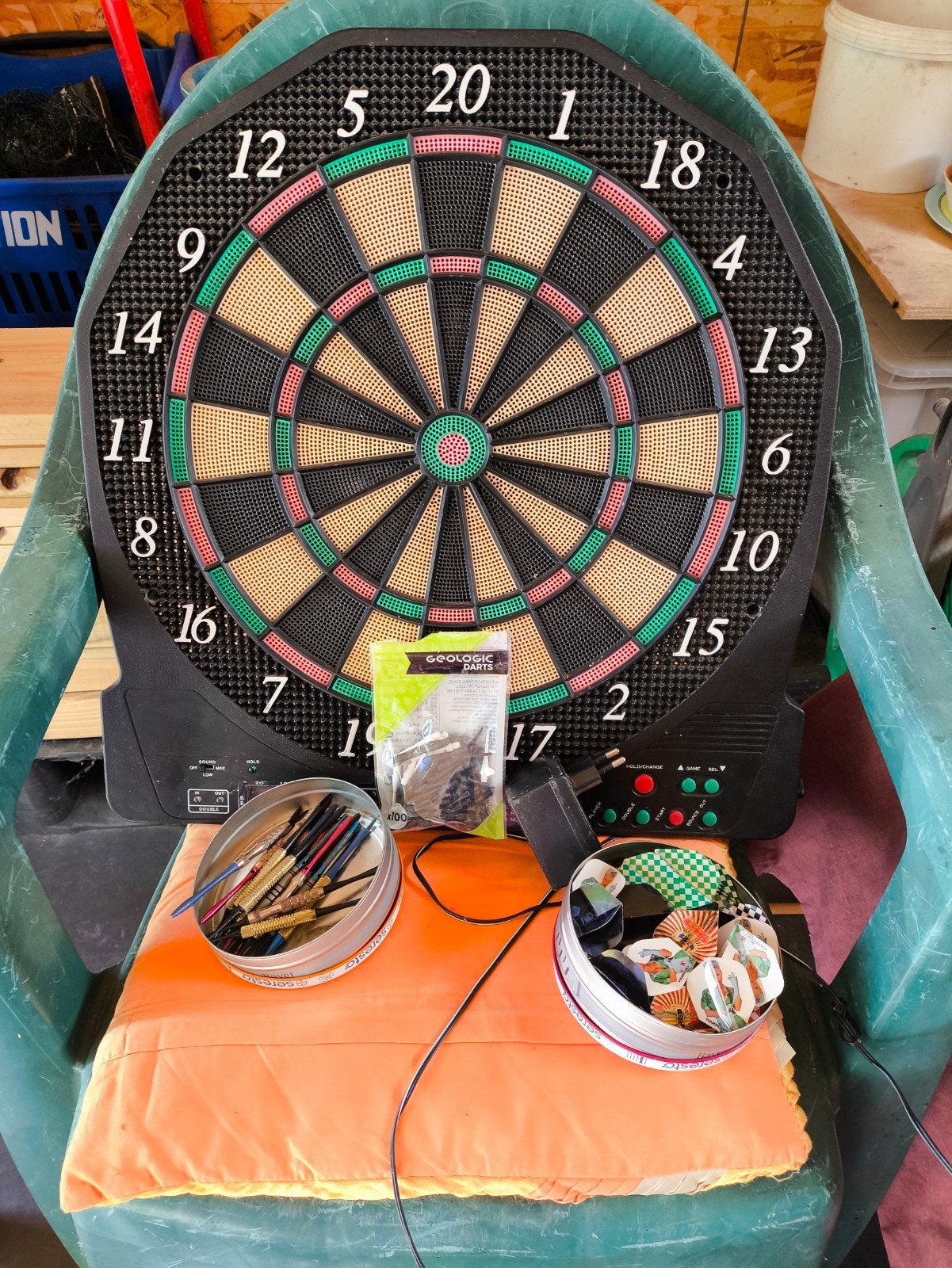 electronische darts, Enlèvement, Utilisé, Cible de fléchettes avec fléchettes, Électronique