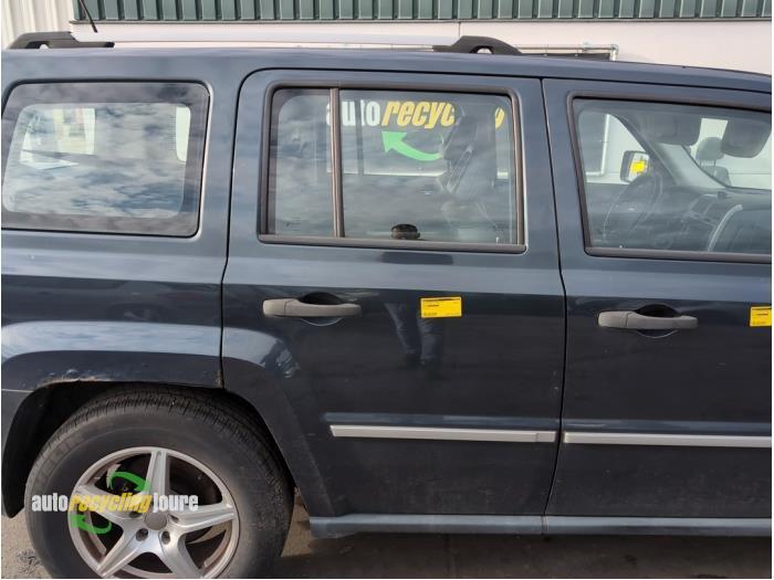 Portière 4portes arrière droite d'un Jeep Patriot, Jeep, -, -, 3 mois de garantie