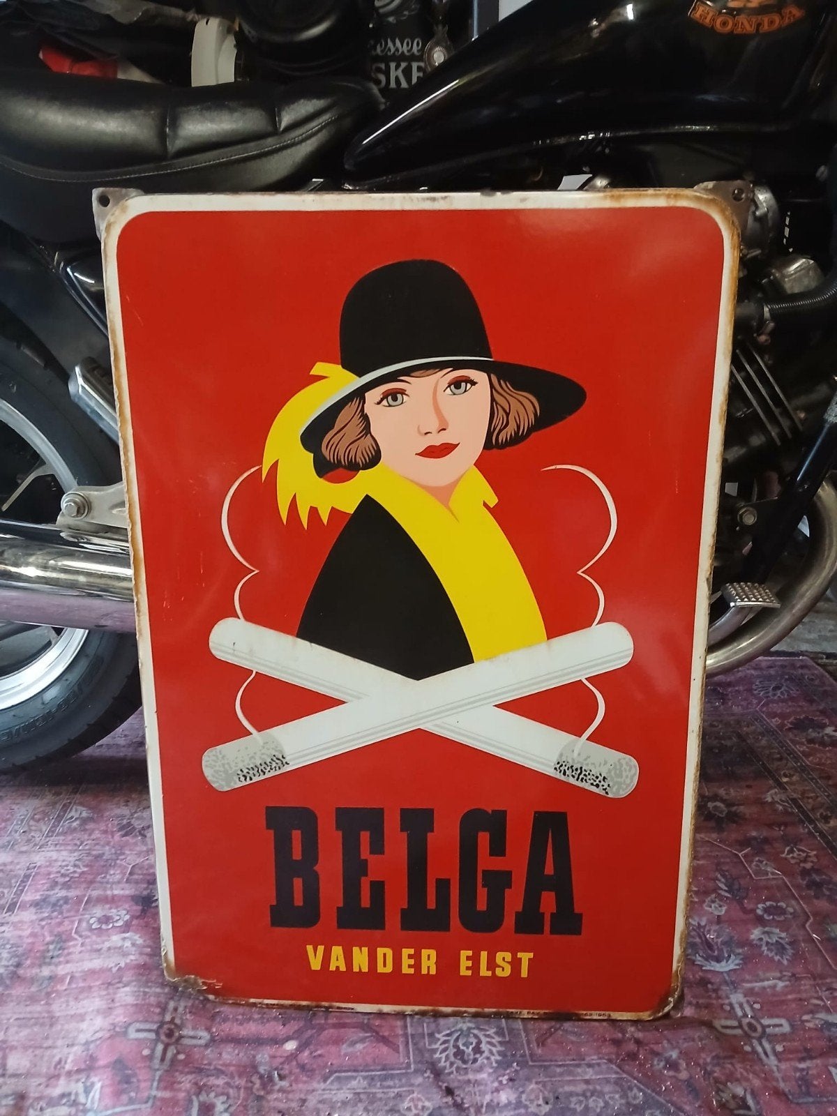 Belga Vander Elst emaille reclamebord productie jaar 1953, Verzamelen, Ophalen of Verzenden, Reclamebord