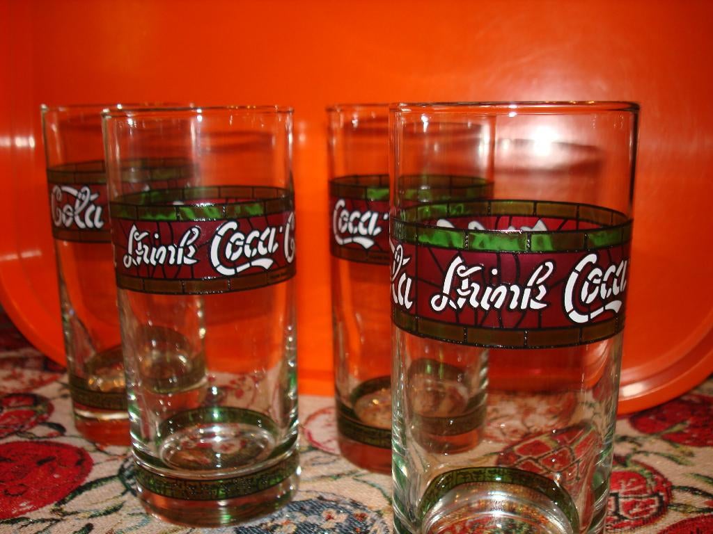 9x Coca-Cola - Verres à boire   de vitrail de style Tiffany, Enlèvement ou Envoi