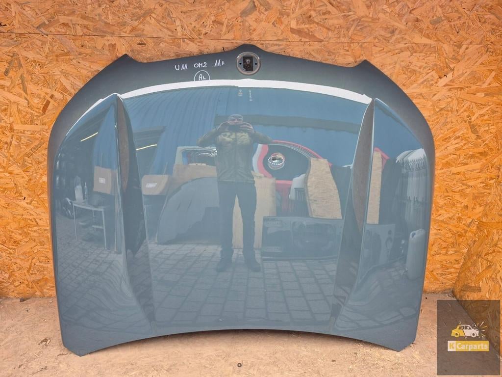 BMW X1 U11 2022- motorkap, Petuelring 130
80788  Munich, DE, Gebruikt, Info@bmw.de, BMW