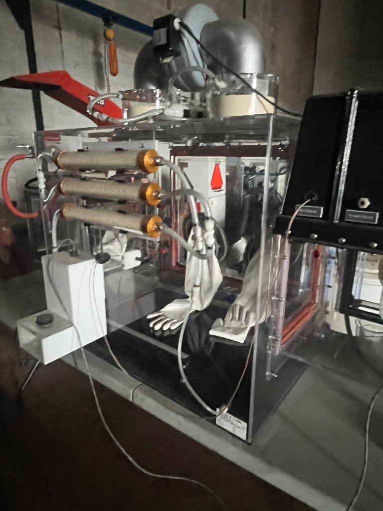 Laboratory, Enlèvement, Comme neuf