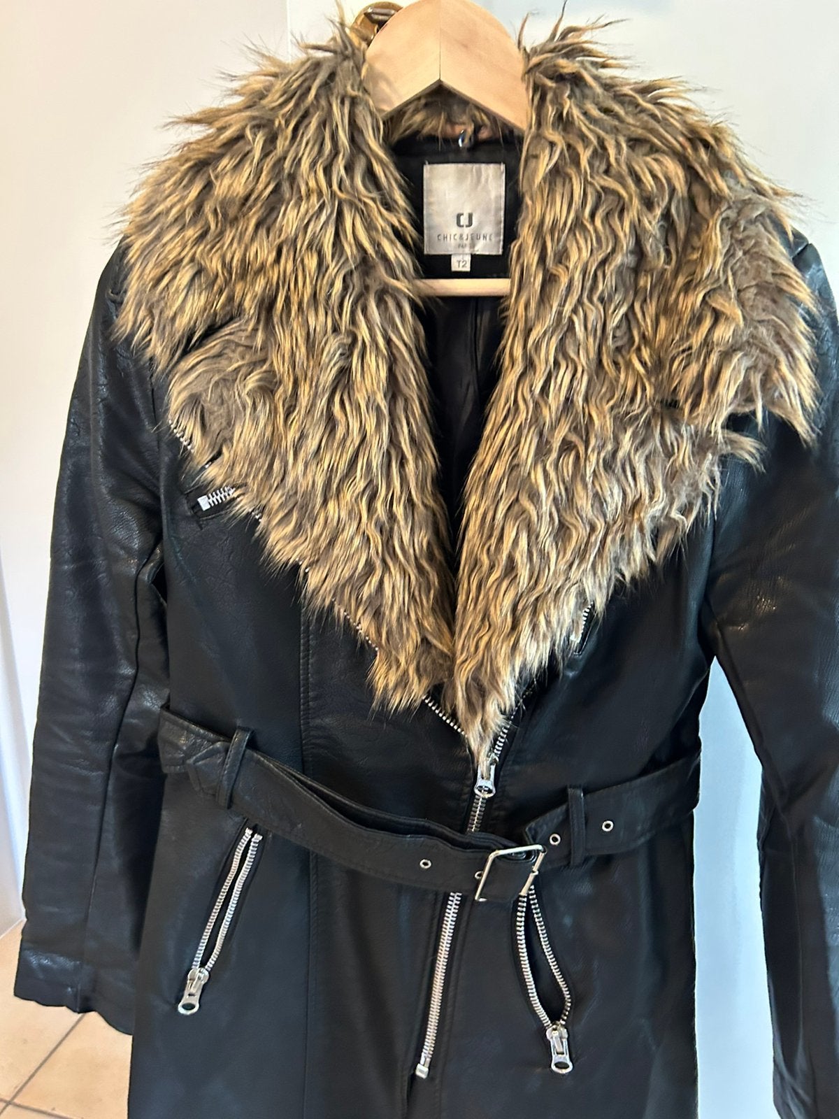Winterjas met afneembare bontkraag, Ophalen, Zo goed als nieuw, Zwart