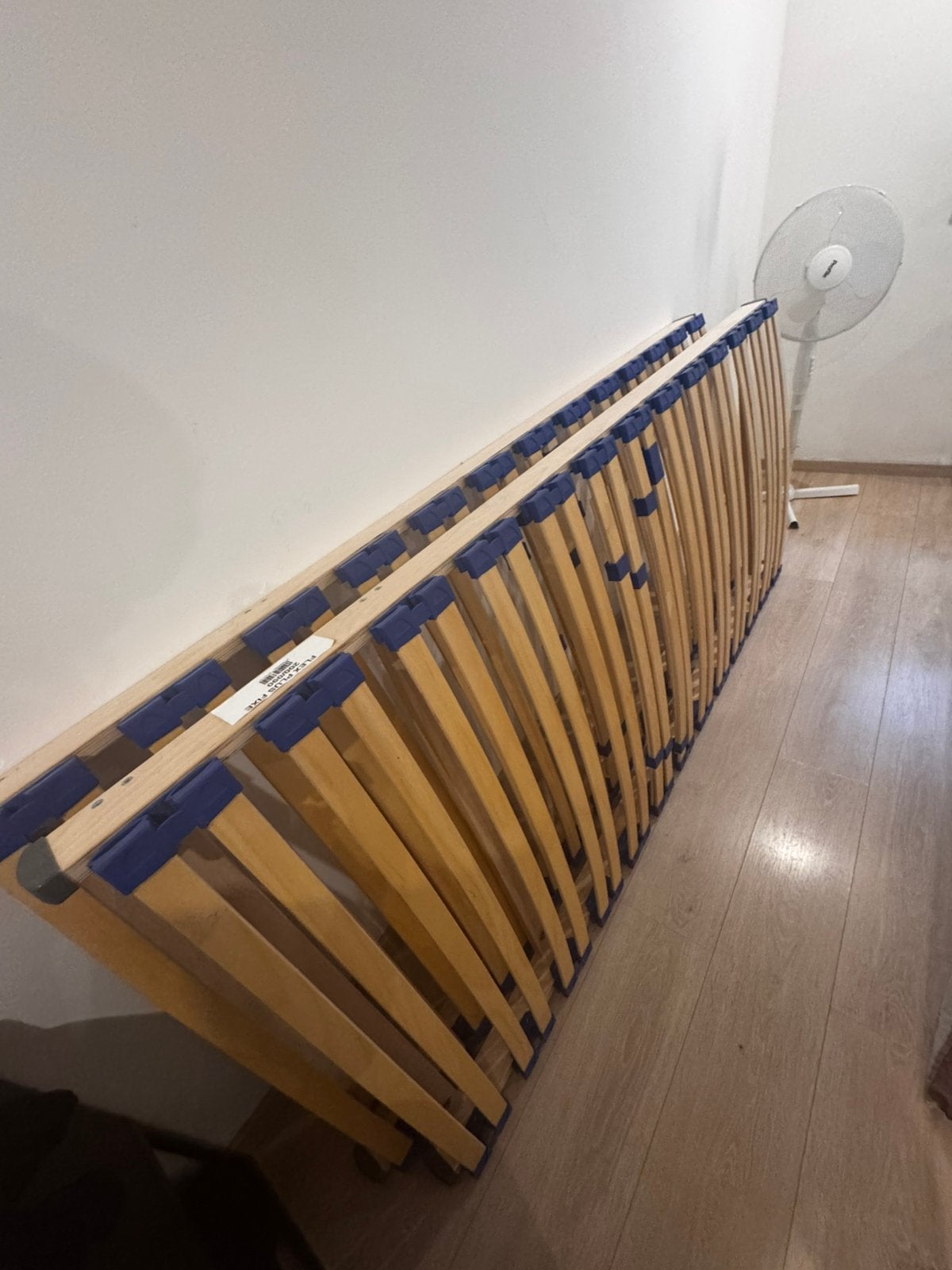 1 sommier à lattes 90  200 cm – très bon état, Huis en Inrichting, Slaapkamer | Matrassen en Bedbodems, Ophalen, Zo goed als nieuw