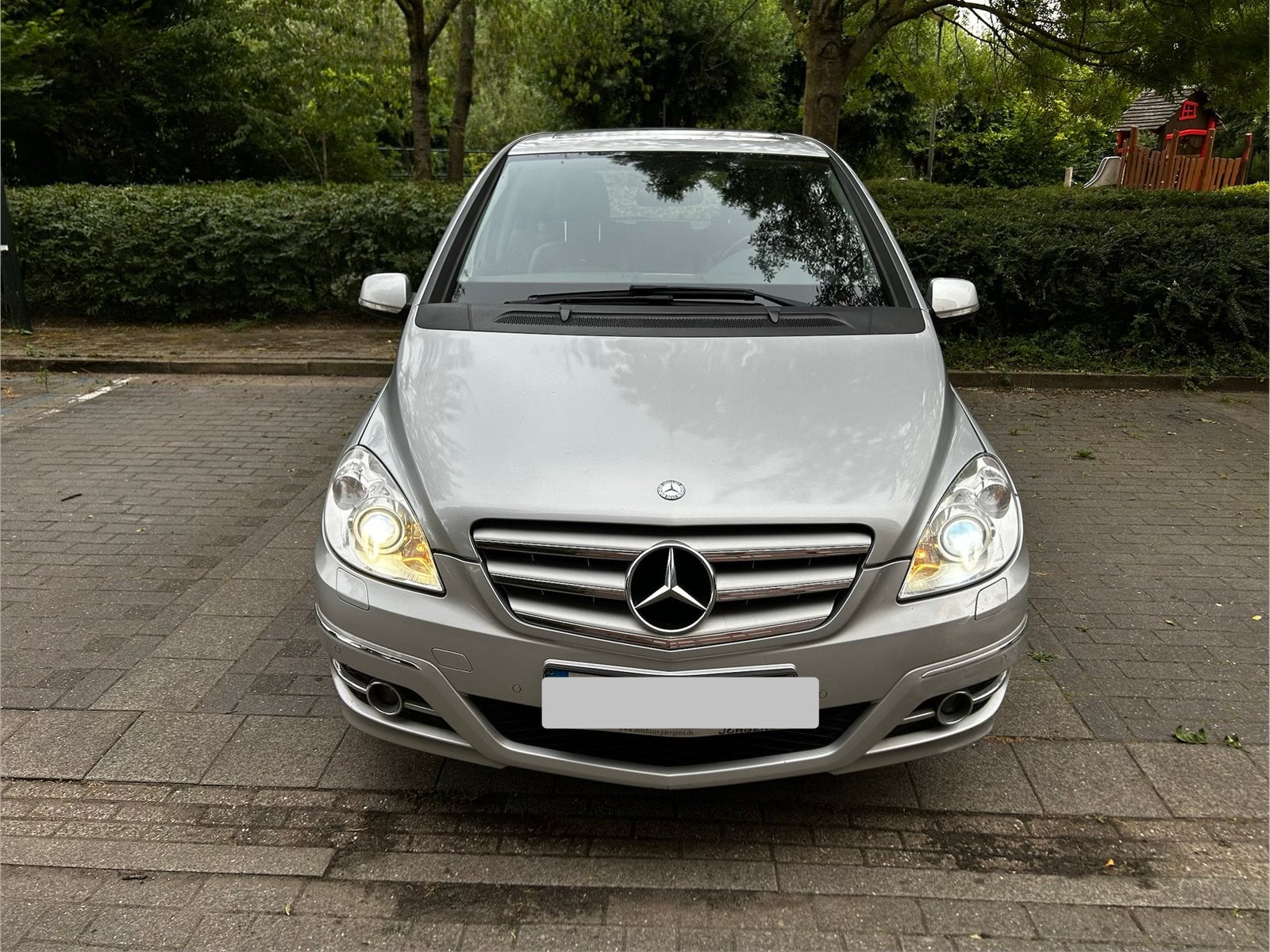 Mercedes B200 Grand designo Edition |Full options | Automaat, Auto's, Mercedes-Benz, Automaat, Parkeersensor, Beige, Alcantara