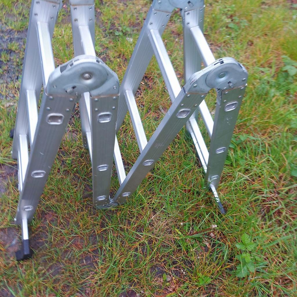 Chargeur en aluminium ondulé, Enlèvement, Échelle