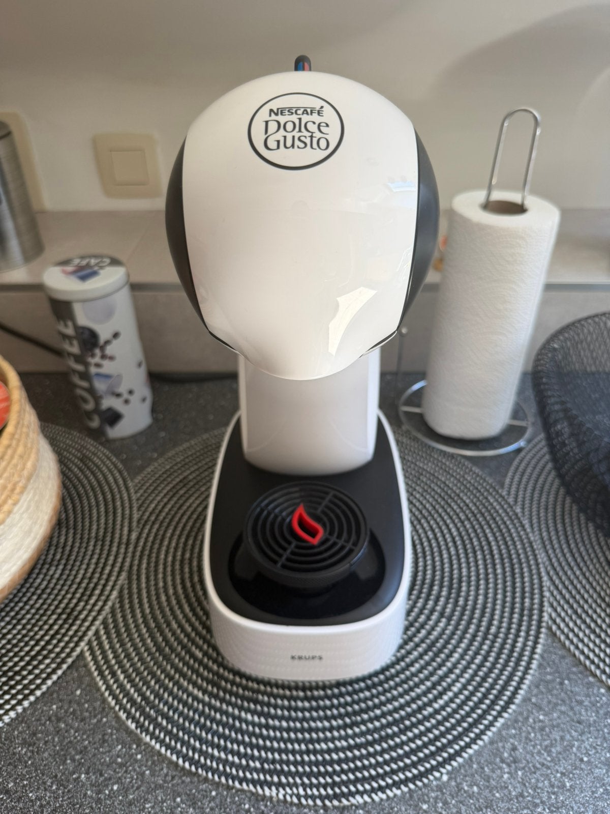 Nespresso Dolce Gusto krups infinissima, Enlèvement, Comme neuf