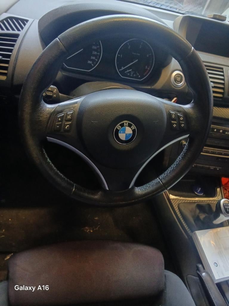 Volant sport bmw série 1 et serie 3 e81 e82 e87 e88 e90 e91, Enlèvement, BMW