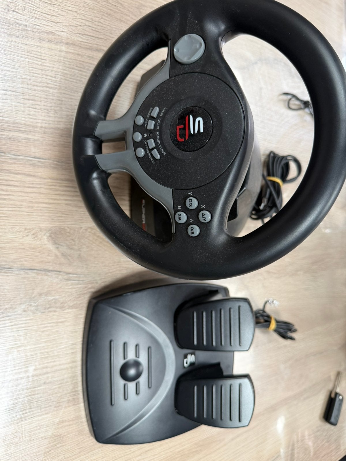Volant pour divers console, Consoles de jeu & Jeux vidéo, Enlèvement, Comme neuf