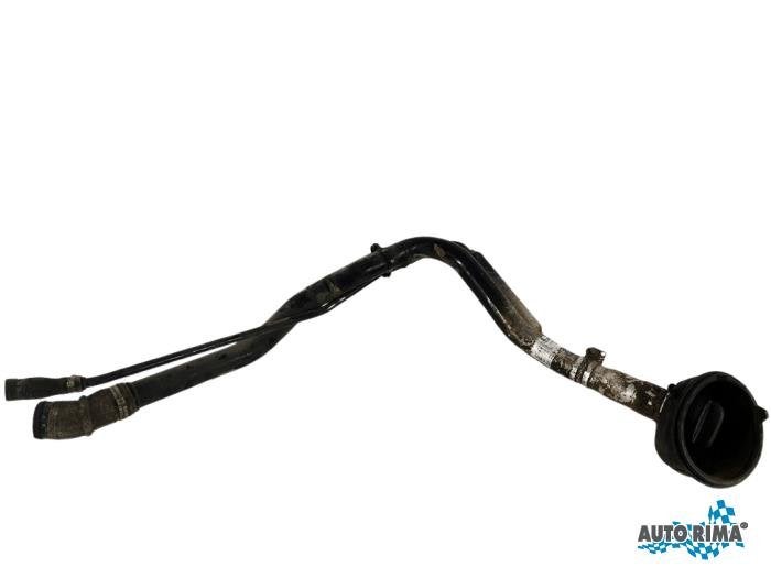 Tube de remplissage réservoir à essence d'un Volvo V70, Autos : Pièces & Accessoires, Systèmes à carburant, -, 3 mois de garantie