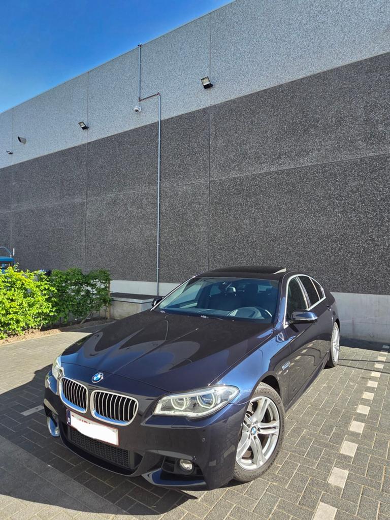 Bmw 520xD *M-pakket/Open dak*, Autos, BMW, Cuir, Euro 6, Entretenue par le concessionnaire, Noir