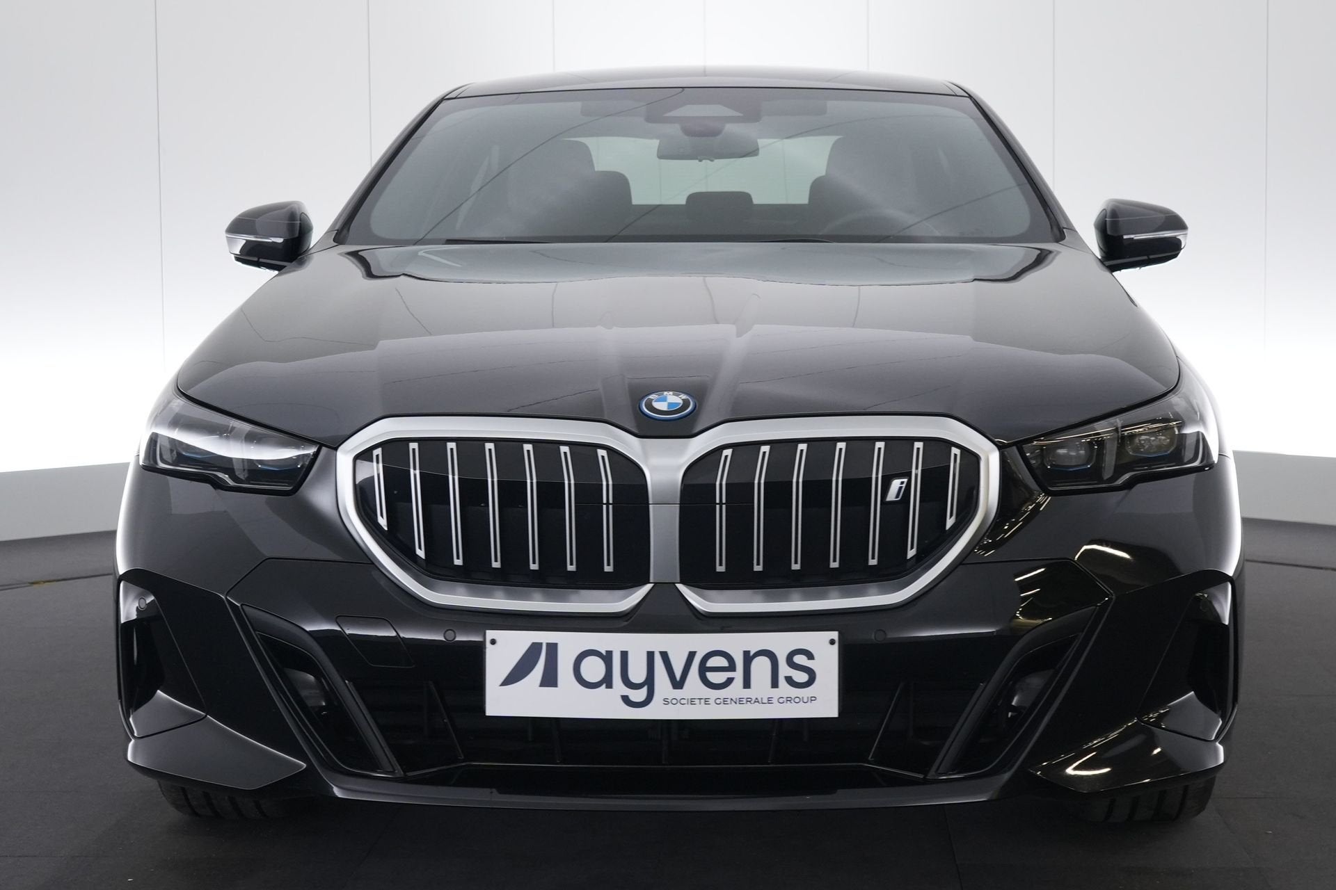 (2FQJ170) BMW I5, Autos, Achat, 4 portes, Entreprise, Carnet d'entretien