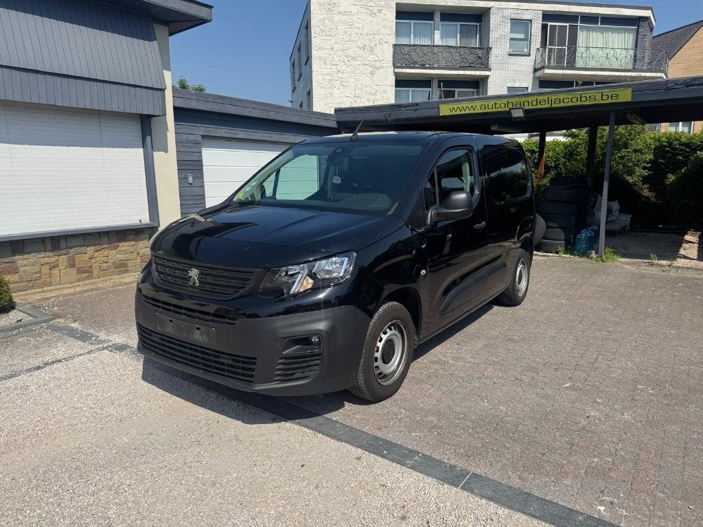 PEUGEOT PARTNER * 1.5HDI * EXPORT * CAMERA * GPS * CARPLAY, Voorwielaandrijving, 75 kW, Stof, Zwart