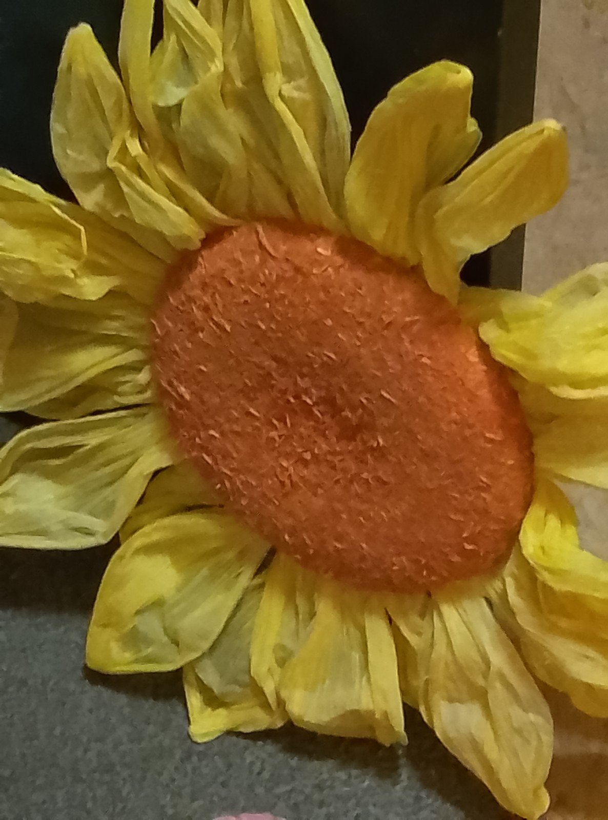Papieren zonnebloem,met mogelijkheid om op te hangen, Ophalen