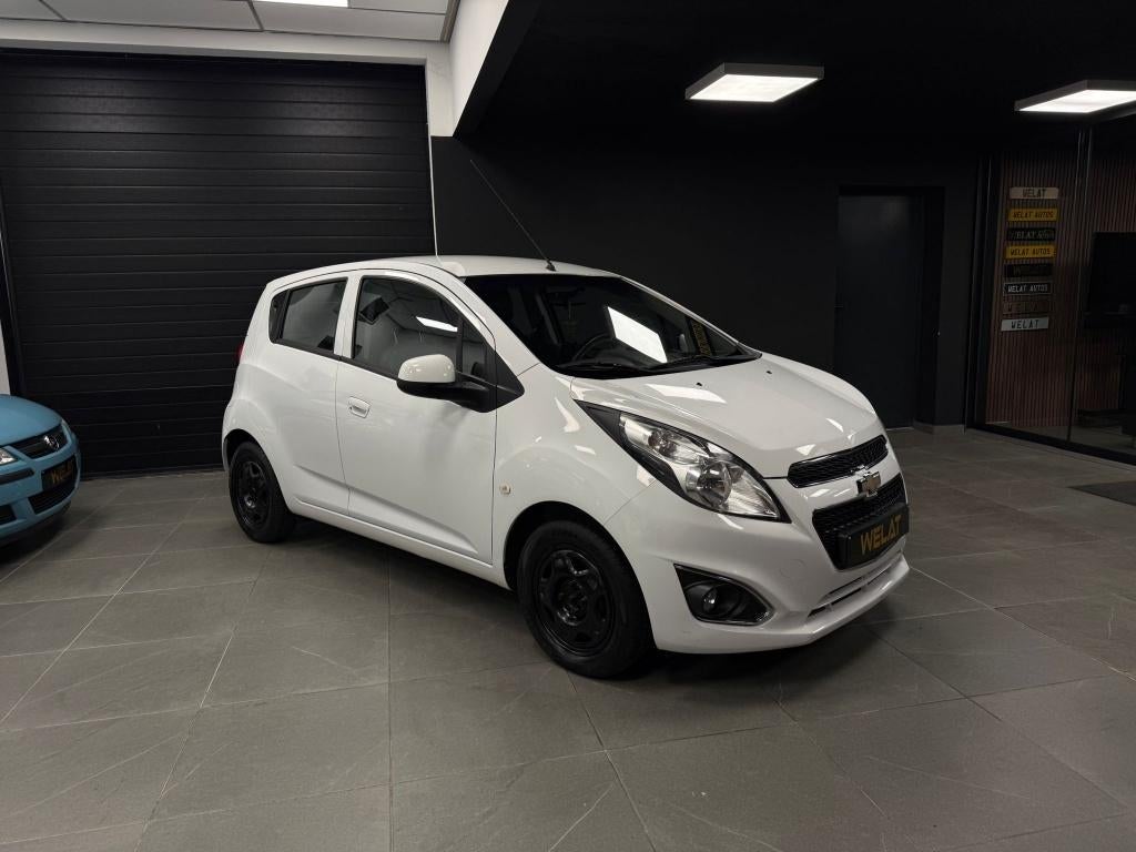 CHEVROLET SPARK 2014 BENZINE /AIRCO /TOP STAAT, Auto's, Chevrolet, Bluetooth, Euro 5, Zwart, Wit