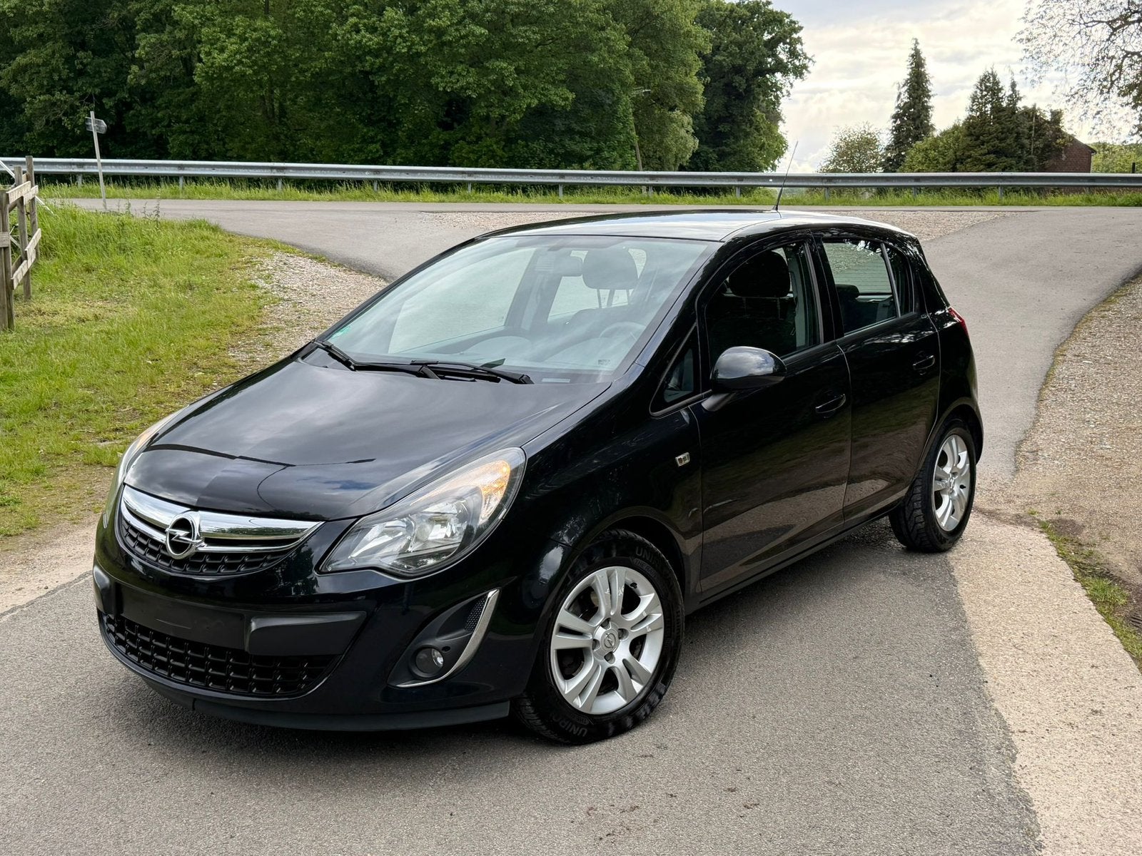 Opel corsa 2014 3000€ gekeurd voor verkoop, Auto's, Opel, Bedrijf, Diesel, Corsa, Te koop