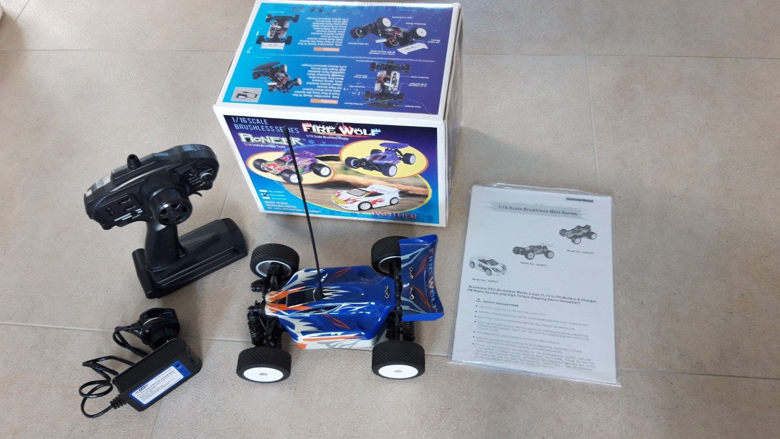 Acme Firewolf A2003 1/16 4x4 met oplader en afstandsbedienin, Ophalen, Schaal 1:16, Elektro