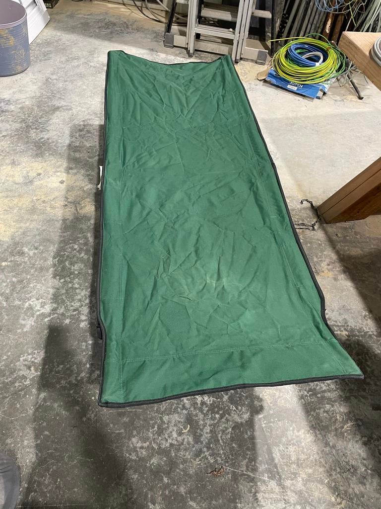 Veldbed in hoes - perfecte staat, Ophalen, Zo goed als nieuw