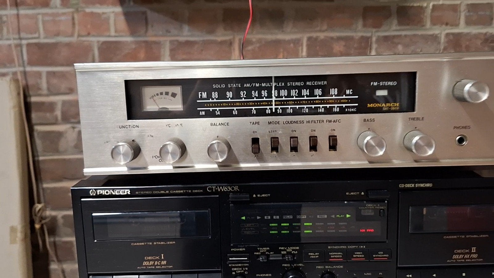ampli tuner vintage monarch sat 260x, Audio, Tv en Foto, Versterkers en Ontvangers, Ophalen of Verzenden