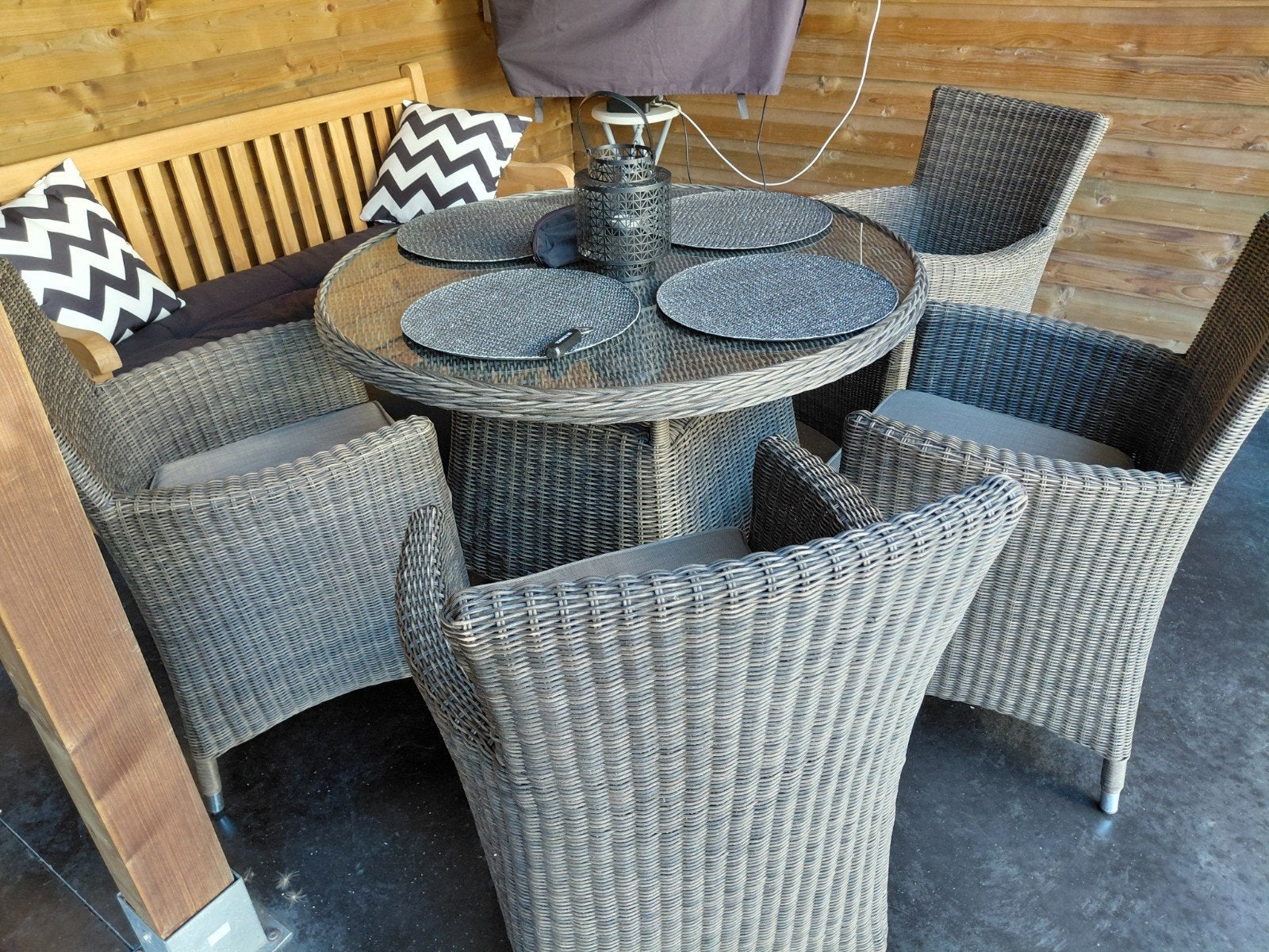 Morati Terrasset Tafel met glazen blad + 4 stoelen, Tuin en Terras, Ophalen, 4 zitplaatsen, Gebruikt, Loungeset