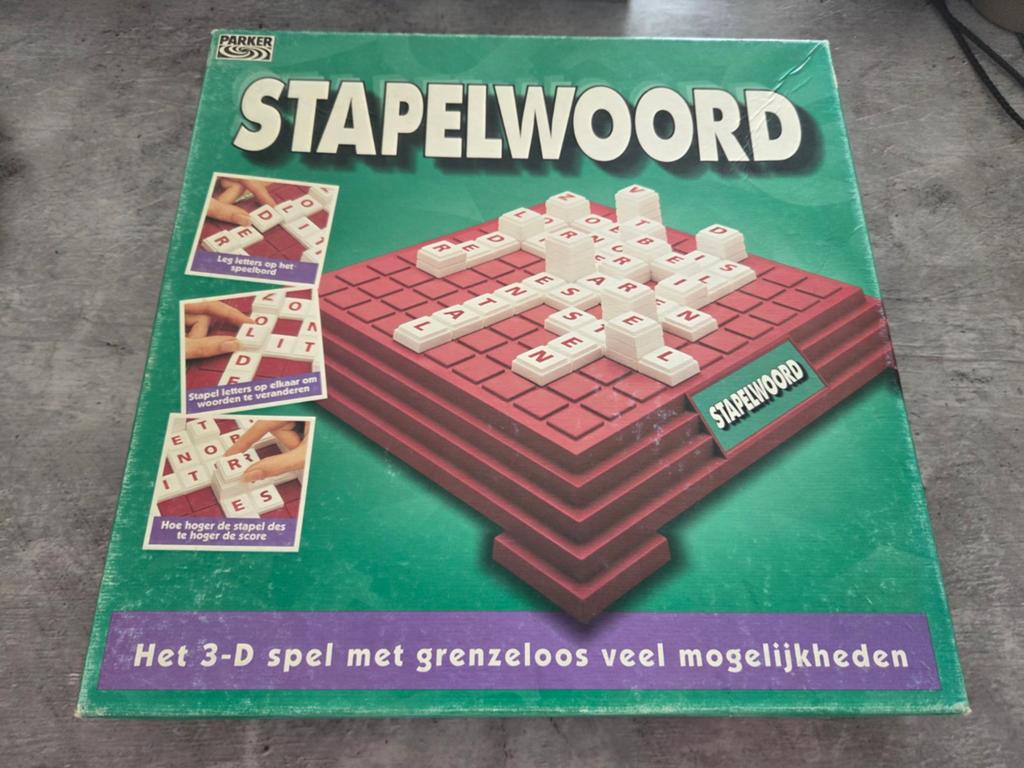 Stapelwoord (1 L mist helaas), Hobby en Vrije tijd, Gezelschapsspellen | Overige, Ophalen of Verzenden