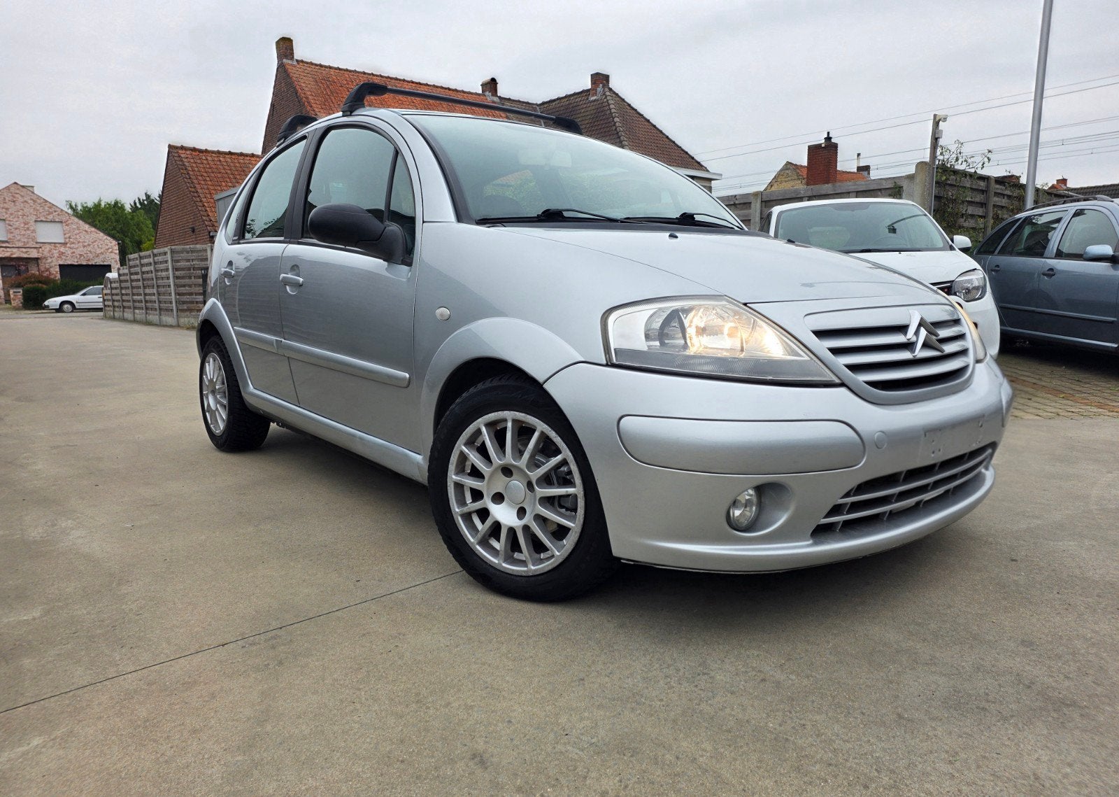 CITROĚN C 3 ️BENZINE. A U T O M A T I C, Auto's, Automaat, Dealer onderhouden, Bedrijf, 1400 cc