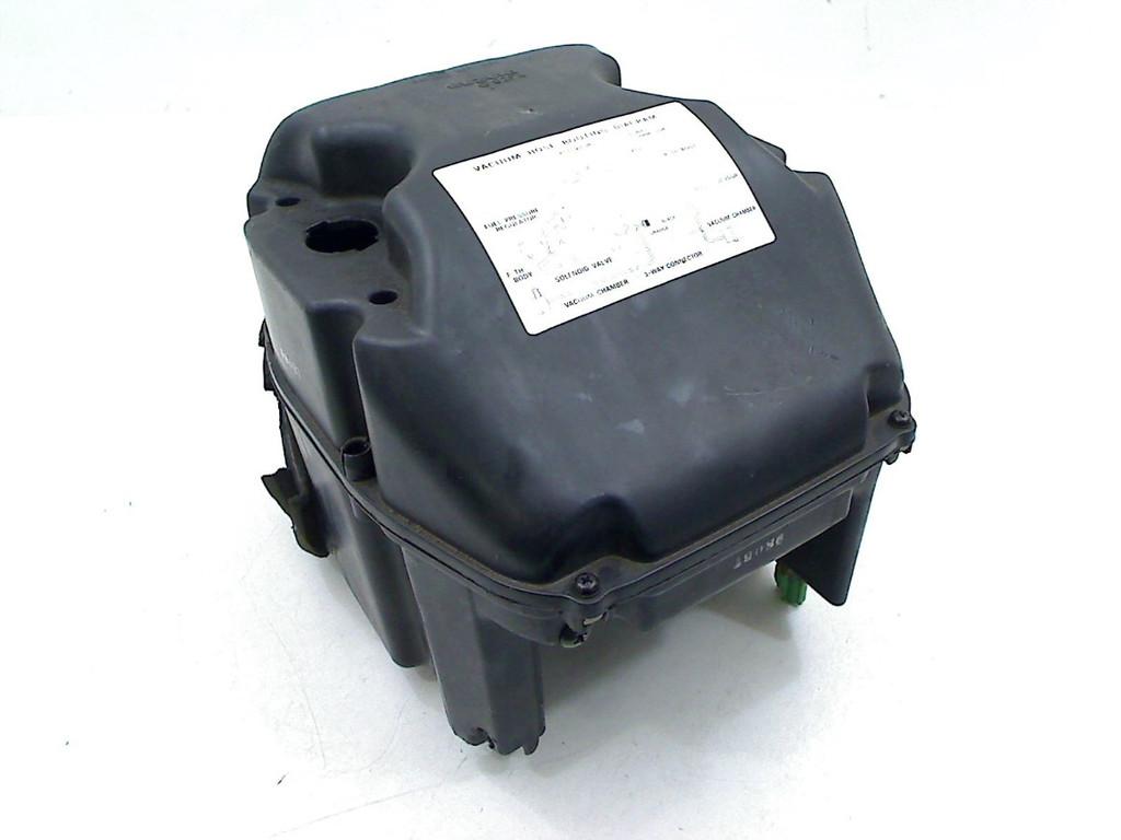 BOITIER FILTRE À AIR Suzuki TL 1000 R 1998-2003 (TL1000R), Dhr. S. di Majo, Utilisé, Info@cama-motorparts.nl, P.J. Troelstraweg 8 8
3144 CX  MAASSLUIS, NL