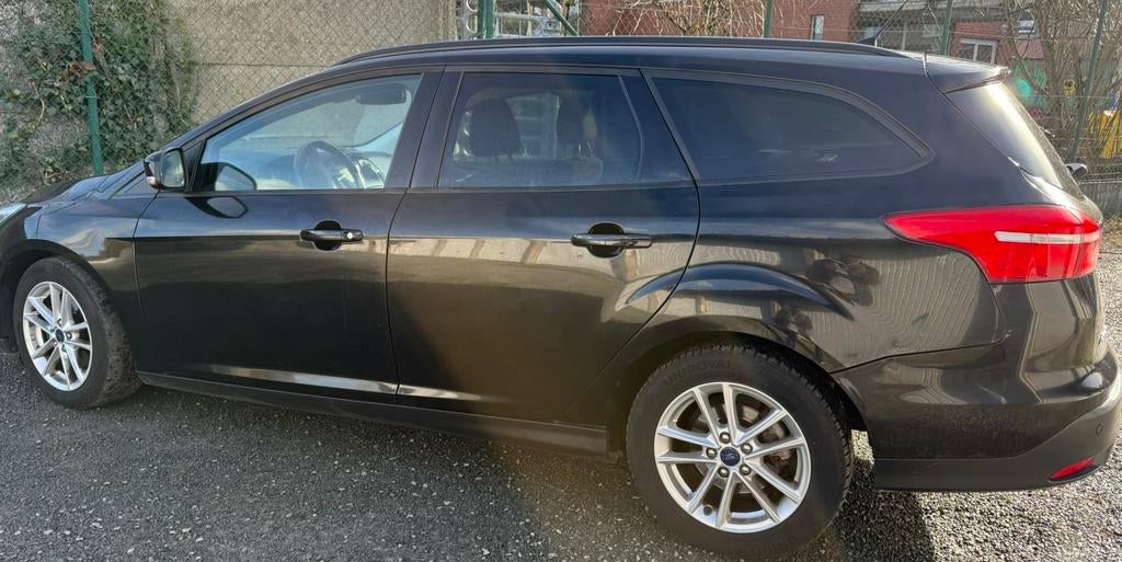Ford focus  ecoboost 1’o 125pk, Focus, Achat, Boîte manuelle, Noir