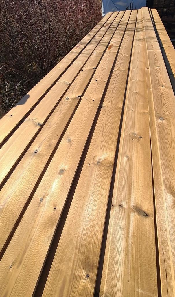 Promotion du revêtement de façade Thermowood Outlet, Neuf, Planche, 300 cm ou plus, Épicéa
