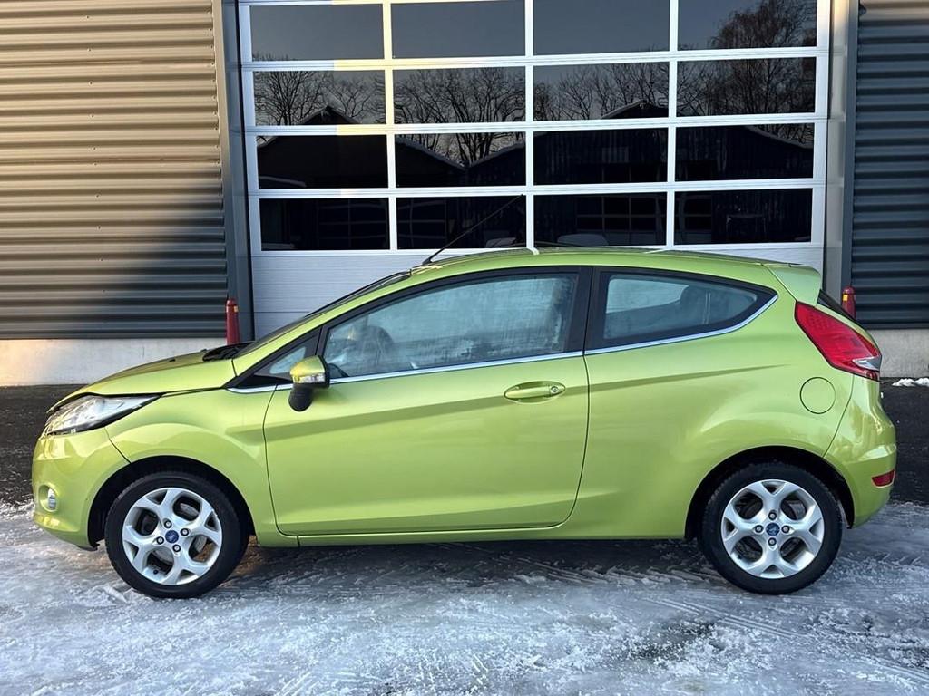 Ford Fiesta 1.25 Titanium, airco, trekhaak, cruise control, Auto's, Voorwielaandrijving, 1242 cc, Bedrijf, 82 pk