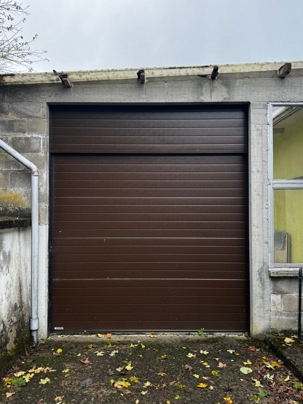 Porte de garage sectionnelle, Bricolage & Construction, Enlèvement, Comme neuf, Autres types