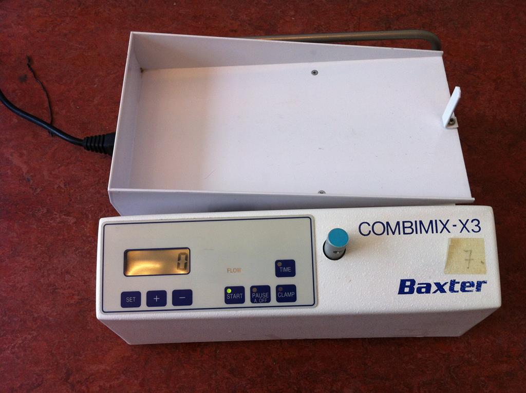 mengtoestel bloed of biochemisch lab Baxter Combimix-X3