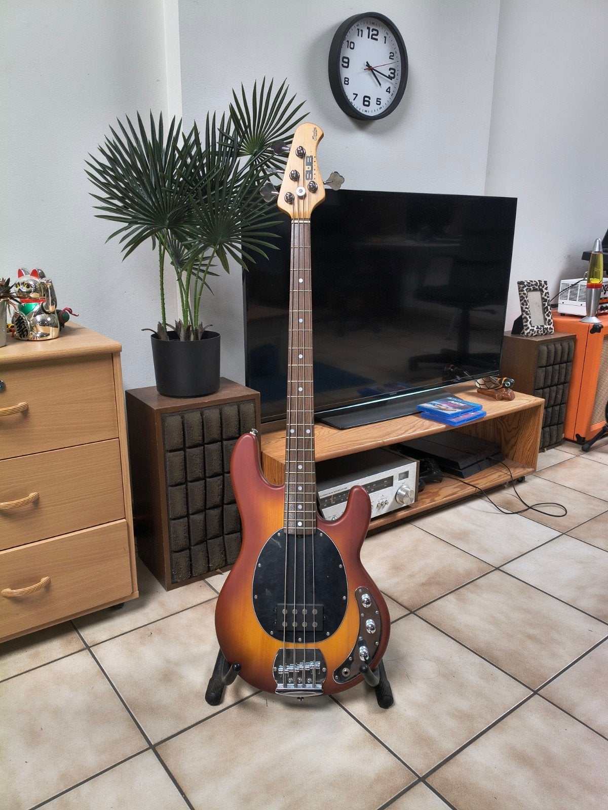 Sterling Sub Ray 4 by Musicman Basgitaar, Musique & Instruments, Instruments à corde | Guitares | Basses, Enlèvement, Neuf, Électrique