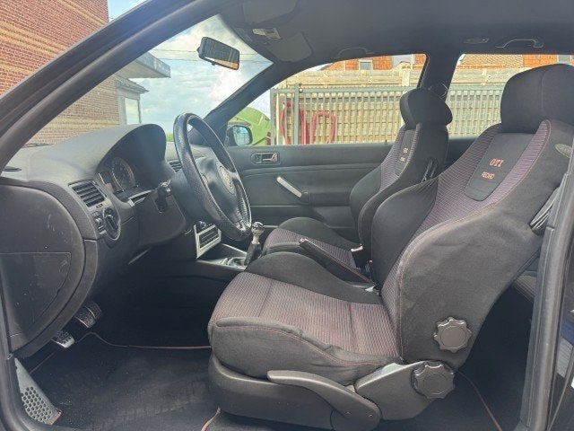 Volkswagen Golf IV GTI "25 jarhe edition" BBS/recaro/210pk !, Voorwielaandrijving, Stof, Zwart, Zwart