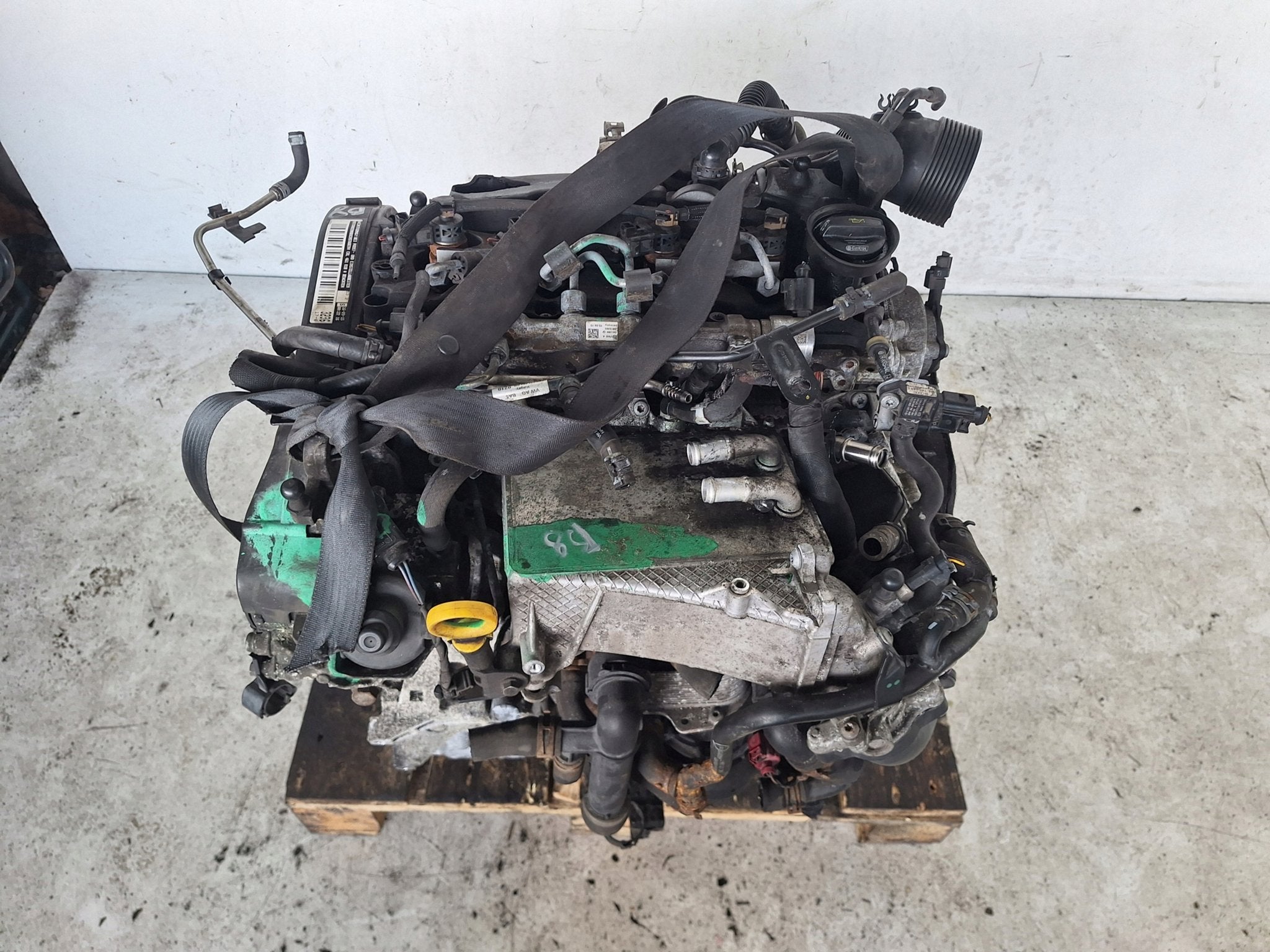 Moteur CRLB Complet PASSAT GOLF LEON A3 AUDI SEAT SUPERB VW, Autos : Pièces & Accessoires, Moteurs & Accessoires, Envoi, Utilisé