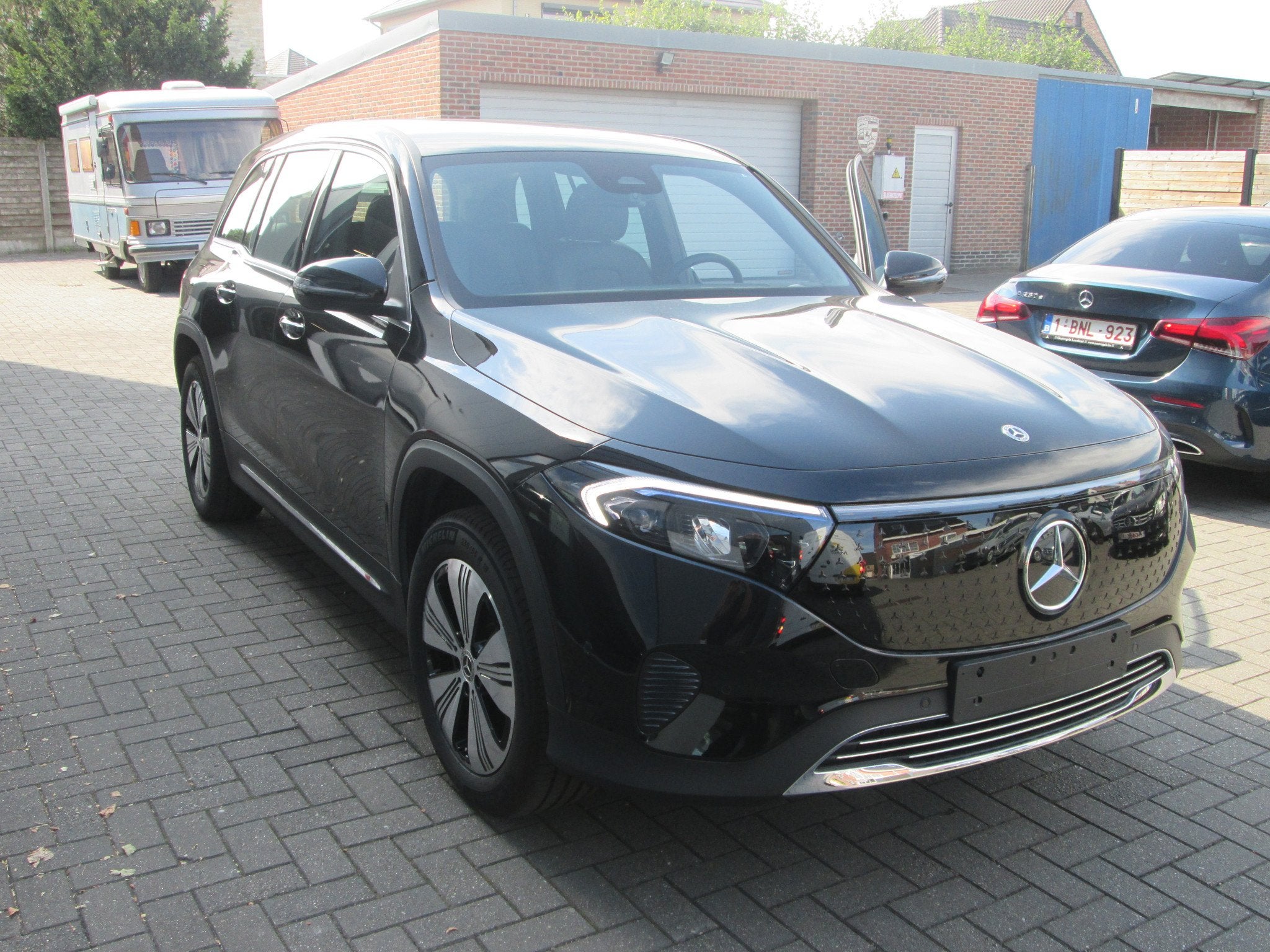 Mercedes-Benz EQB 300 250+ memory burmester progressive adva, Auto's, Mercedes-Benz, Gebruikt, Lichtsensor, Zwart, 5 deurs
