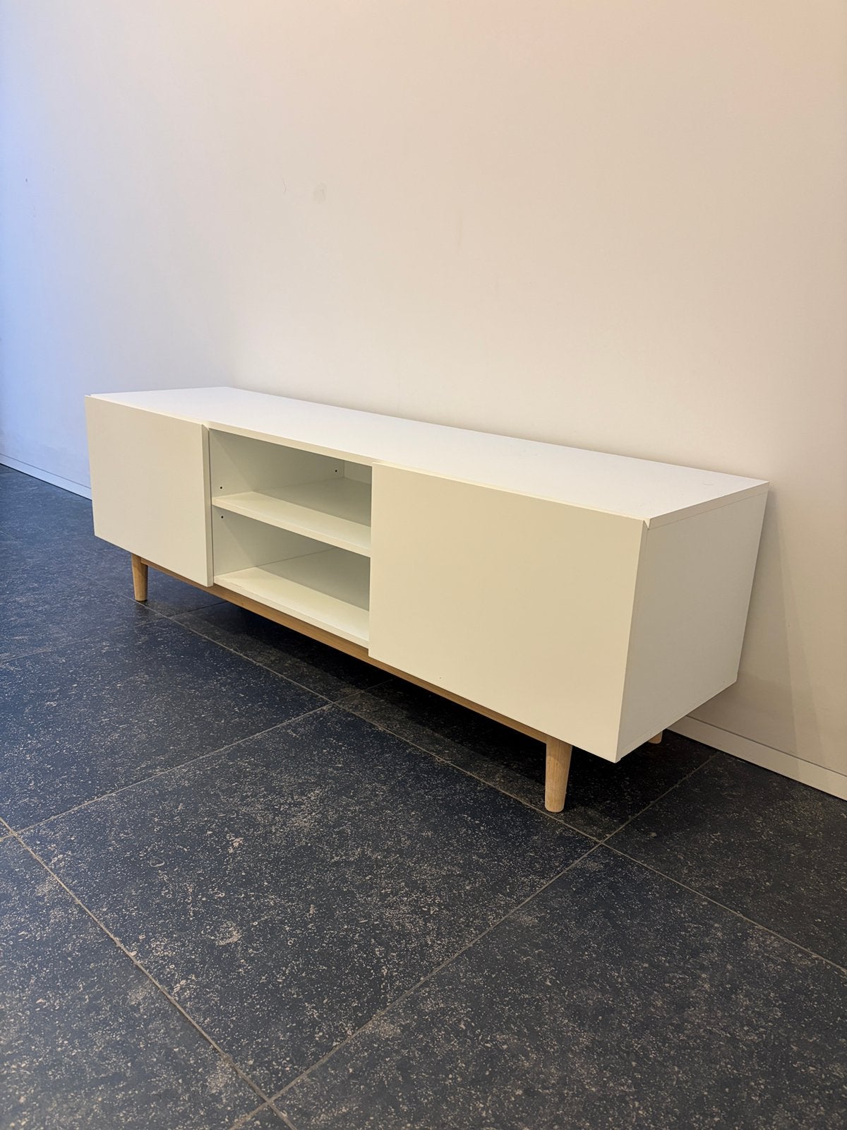 Tv meubel scandinavische look, Ophalen, 100 tot 150 cm, Scandinavisch, Zo goed als nieuw