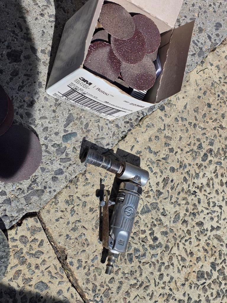 Chicago pneumatic roloc 3M, Articles professionnels, Machines & Construction | Pompes & Compresseurs