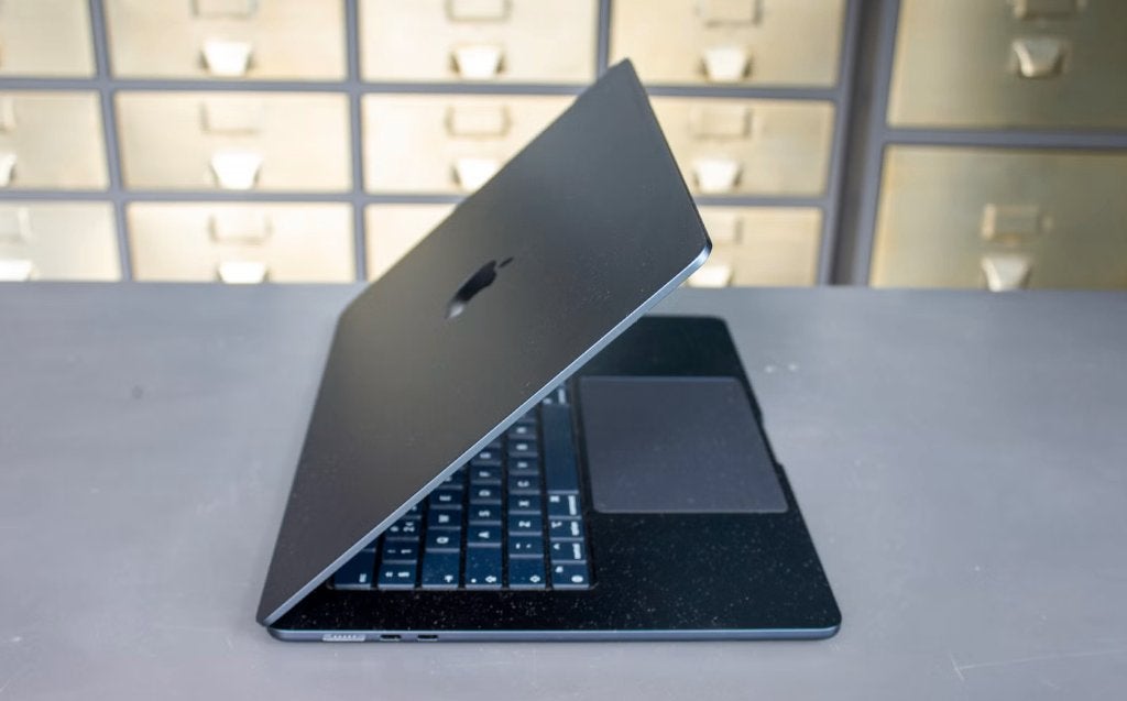 MacBook Air M2 Midnight blue  nieuwstaat en amper gebruikt, Computers en Software, Ophalen, 256 GB, 15 inch, 8 GB
