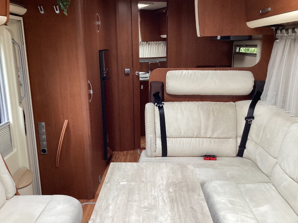 FRANKIA COMPACT CLASS I640 SD, Jusqu'à 4, 6 à 7 mètres, Toilette à cassette, Fiat