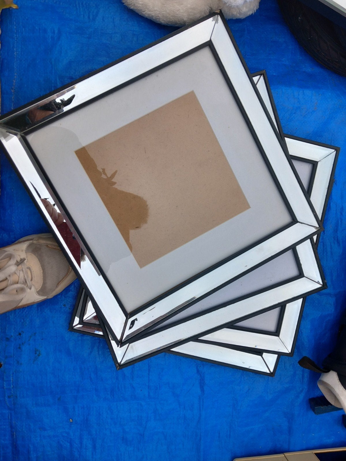 cadre photo miroir, Enlèvement