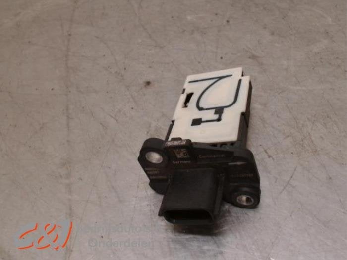 Compteur de masse d'air d'un Renault Trafic, Renault, -, 3 mois de garantie, Utilisé