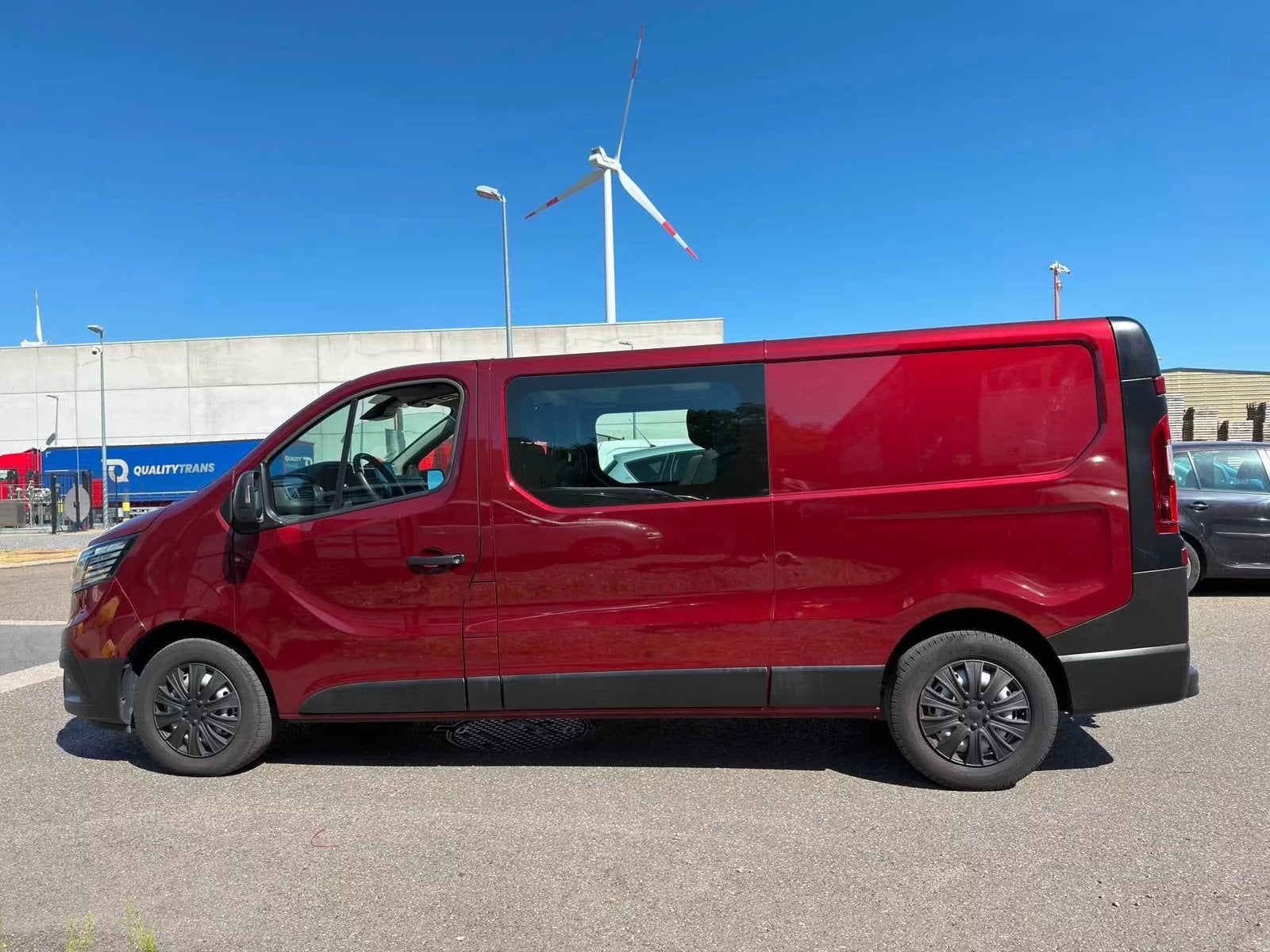RENAULT TRAFIC 2.0 BLUE dCi L2 ZEN EDC  AUT  DUBBELE CABINE, Auto's, Renault, 4 cilinders, Bruin, 184 g/km, 150 kW