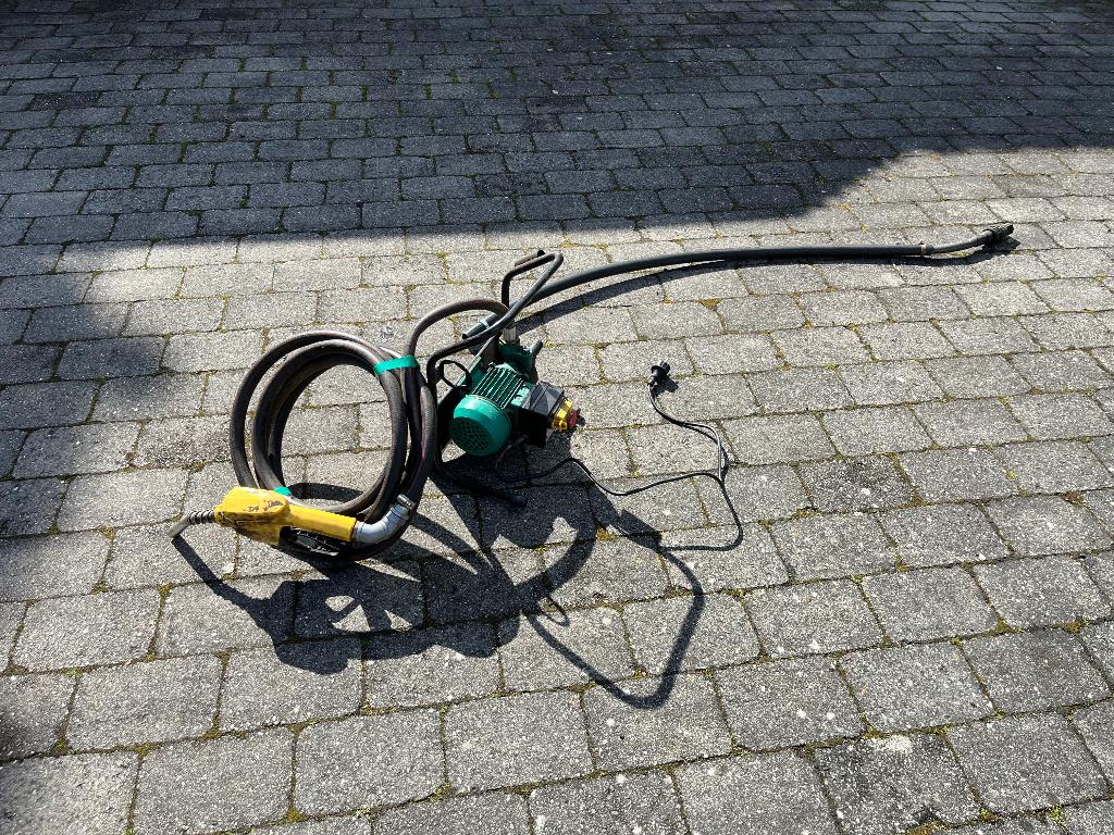 Dieselpomp met pistool, Ophalen, Gebruikt