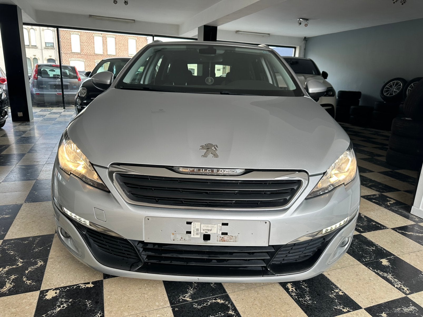 Peugeot 308 308 SW 1.6 BlueHDi Style STT **Euro 6b**, Voorwielaandrijving, Stof, 4 cilinders, Bedrijf
