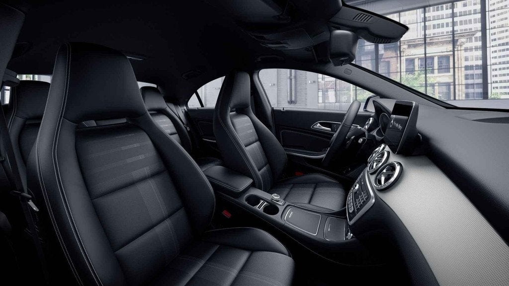 Mercedes-Benz CLA-klasse 180 Coupé Urban Line | Trekhaak |, Gebruikt, Euro 6, 4 cilinders, 124 g/km