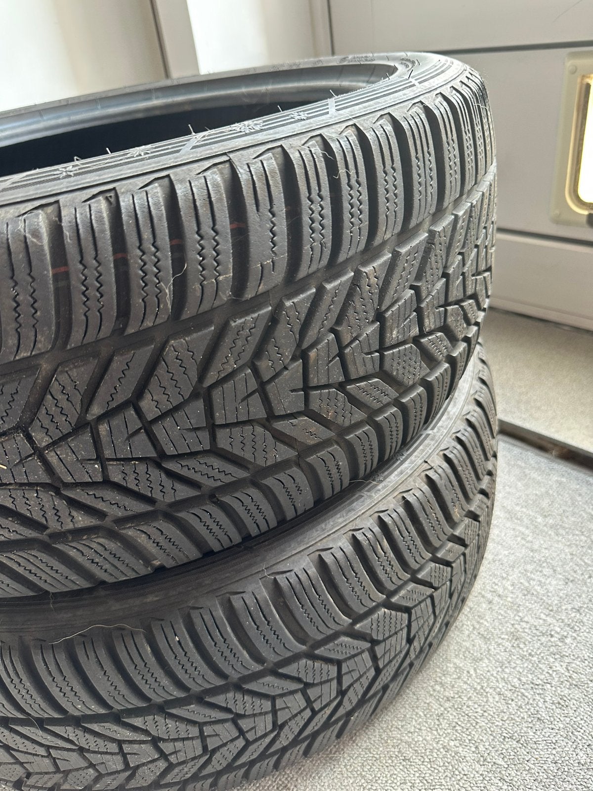 Paar van 2 winterbanden Hankook 215/45 R18 93V (nieuwstaat), Auto-onderdelen, Ophalen, Winterbanden, Band(en)