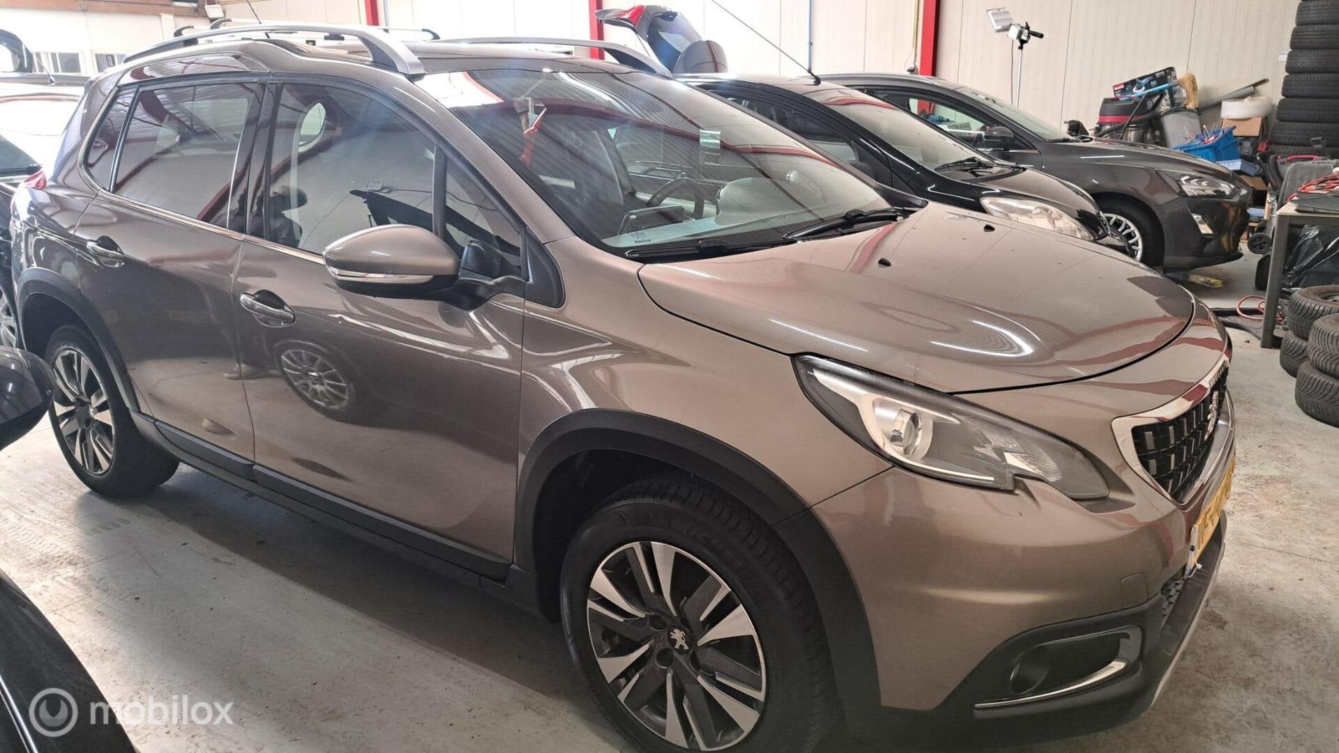 Peugeot 2008 1.2 PureTech Active stopstart Automaat, 1250 kg, Euro 6, 1199 cc, 110 g/km