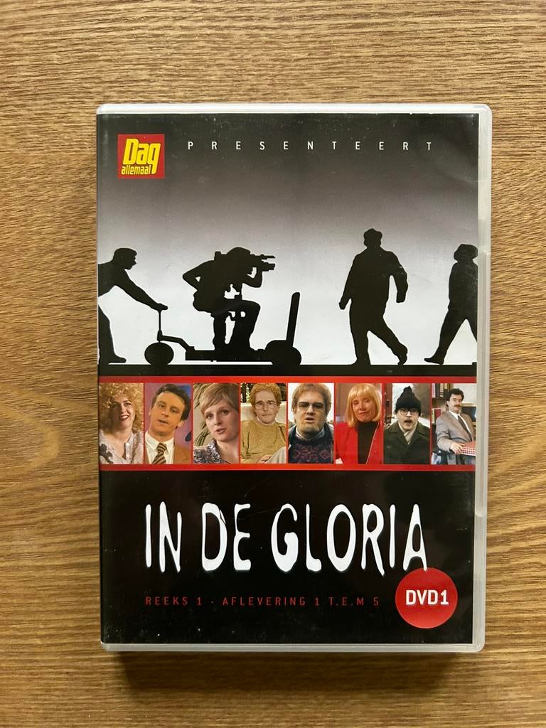 DVD In de gloria, Cd's en Dvd's, Dvd's | Tv en Series, Alle leeftijden, Ophalen of Verzenden, Zo goed als nieuw, Komedie